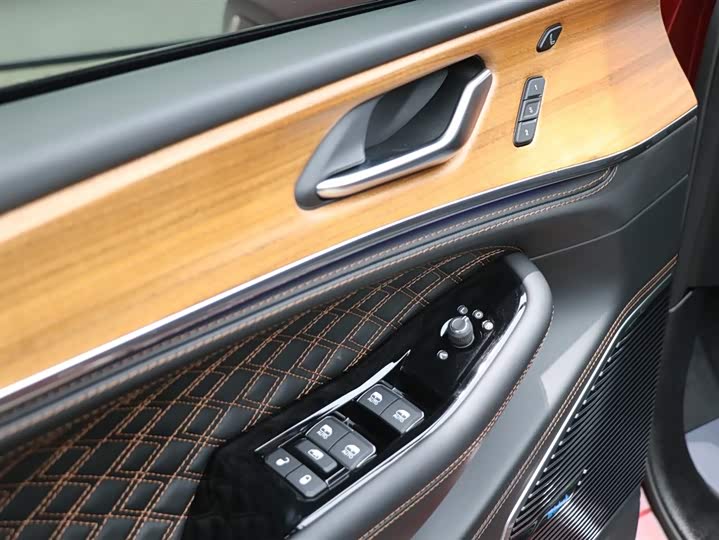 Jeep Grand Cherokee 4xe — фото 11