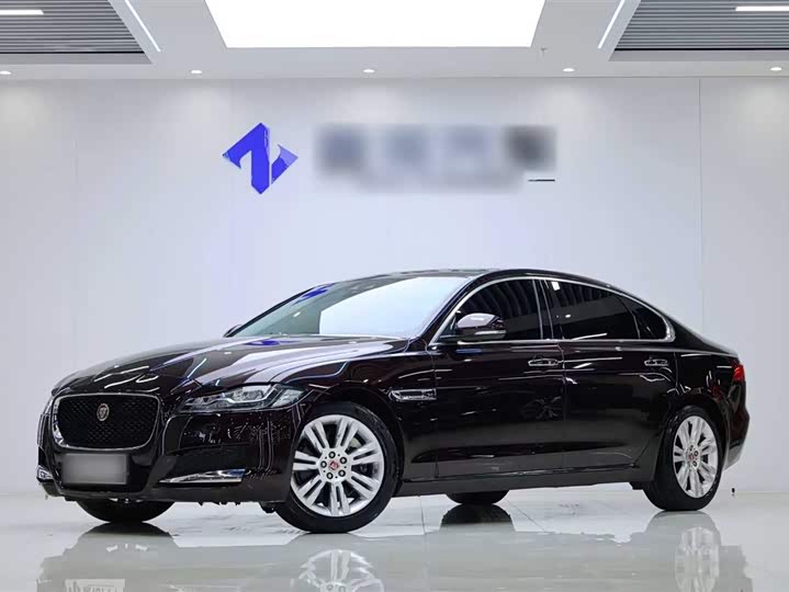 Jaguar XFL 2018 XFL 2.0 T 250 PS — фото 1