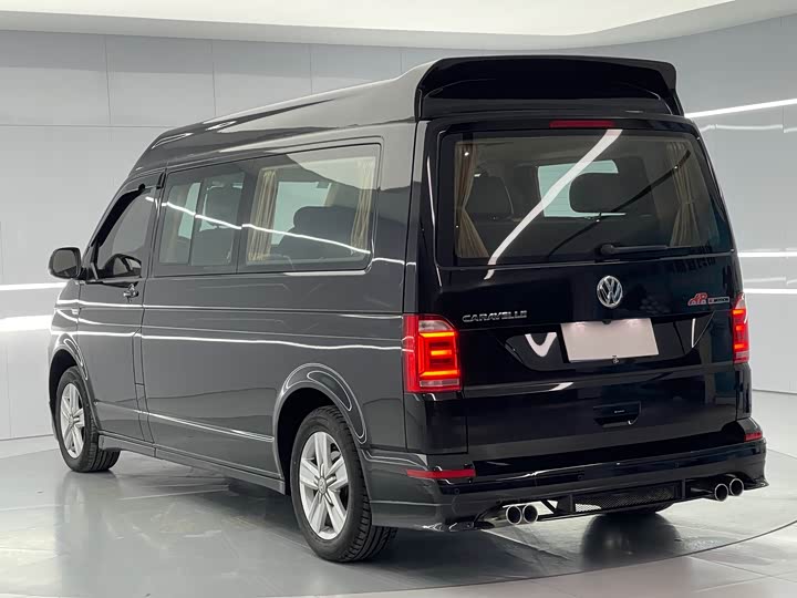 Volkswagen Caravelle — фото 6