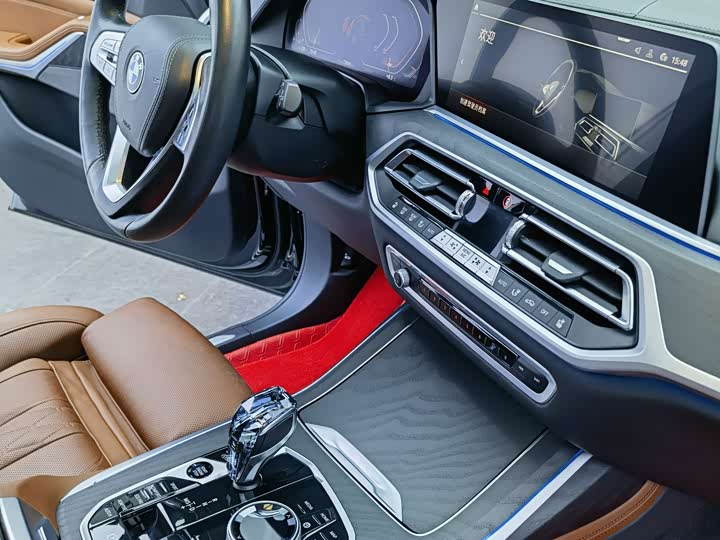 BMW X7 2022 x Drive 40i — фото 14