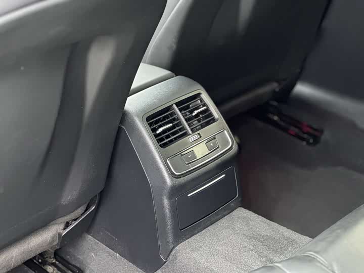 Audi A4L 2022 40 TFSI — фото 17