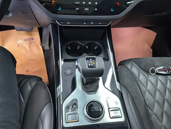 Hongqi HS5 2019 2.0 T 4 WD — фото 16