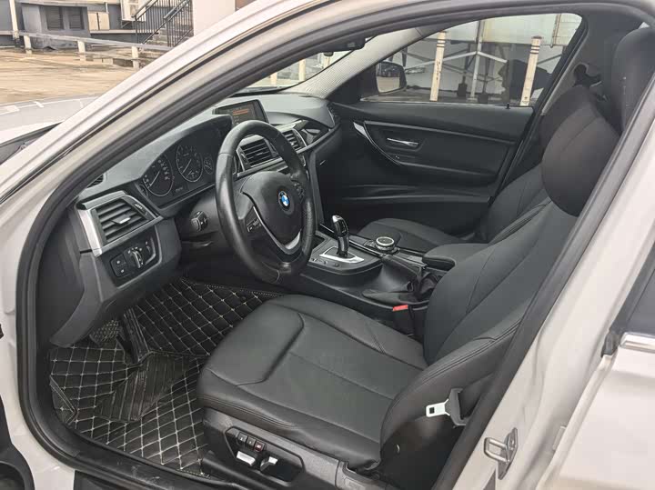 BMW 3 Series 320Li стиль — фото 5