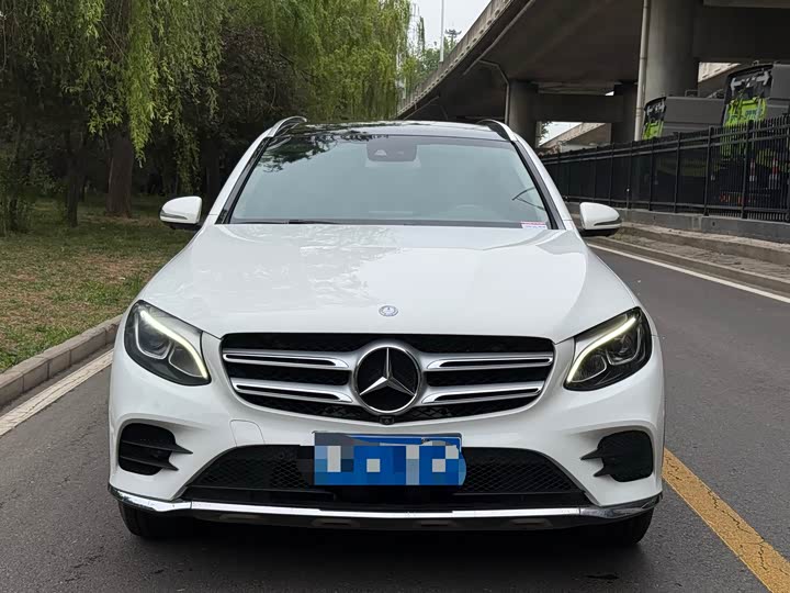 Mercedes-Benz GLC 2016 GLC 260 4 MATIC Luxury — фото 2