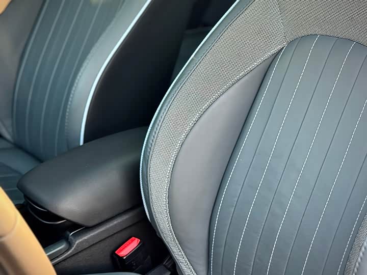 MINI Clubman — фото 7