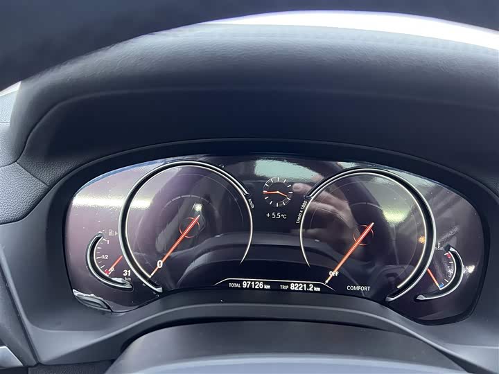 BMW X3 2019 x Drive 28i — фото 21