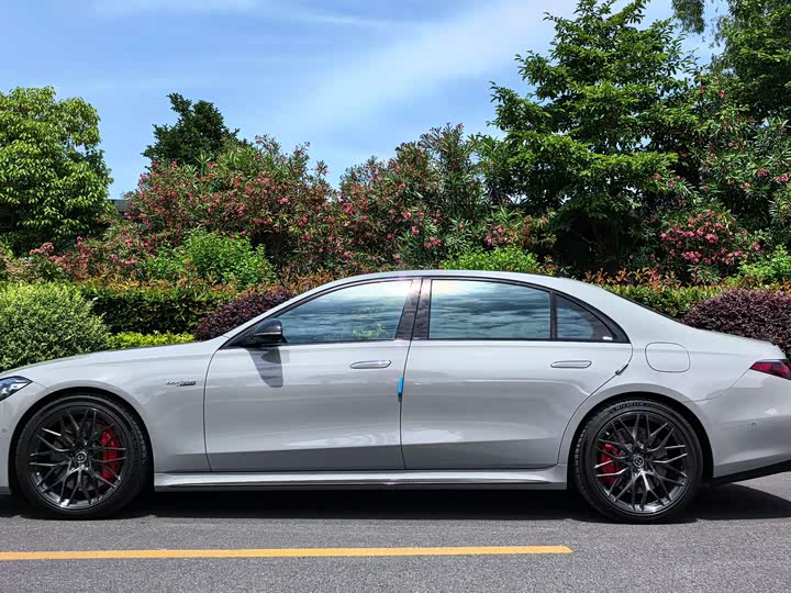 Mercedes-Benz S-Class 2024 AMG S 63 L E Performance — фото 2