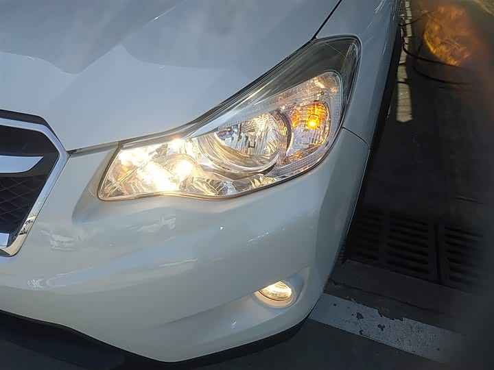 Subaru XV 2014 2.0i — фото 24