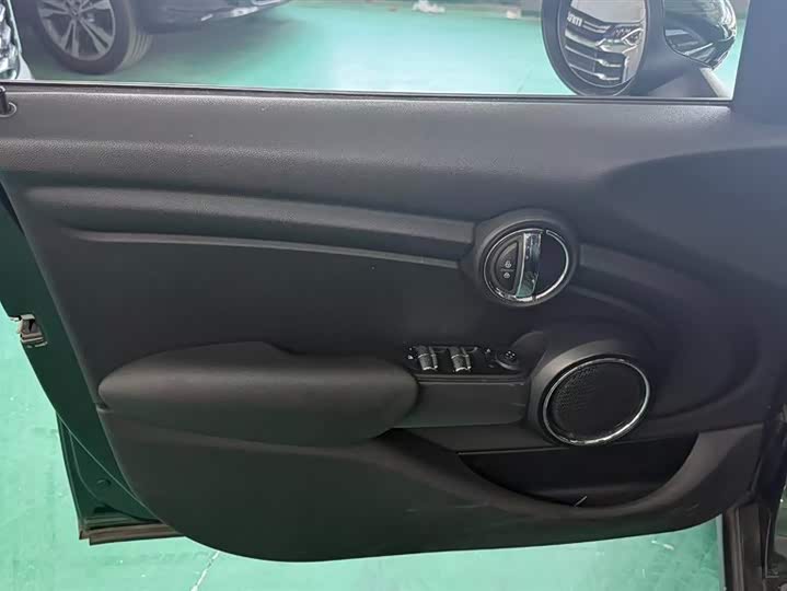 MINI Hatch — фото 12