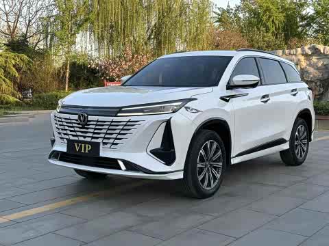 Changan CS75 PLUS 2023 1.5 T ATPremium — фото 24