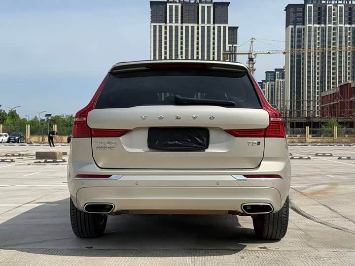 Volvo XC60 2021 T 5 4 WD — фото 8
