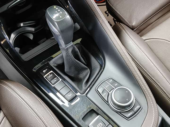 BMW X1 2019 x Drive 20 Li — фото 19
