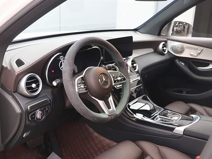 Mercedes-Benz GLC 2021 GLC 260 L 4 MATIC — фото 13