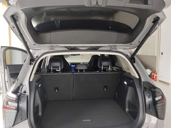 Hongqi HS3 PHEV 2024 115km — фото 19