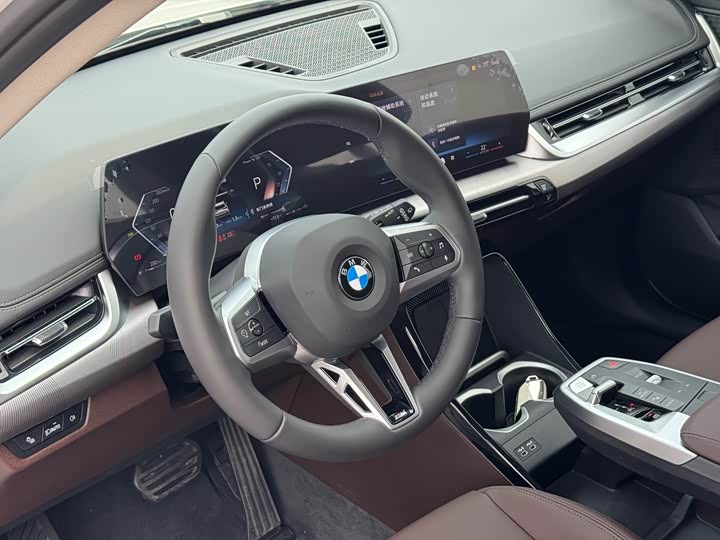 BMW X1 2023 s Drive 25 Li M — фото 7