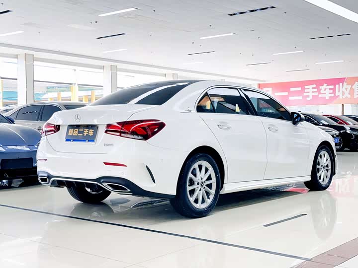 Mercedes-Benz A-Class 2021 A 200 L — фото 4