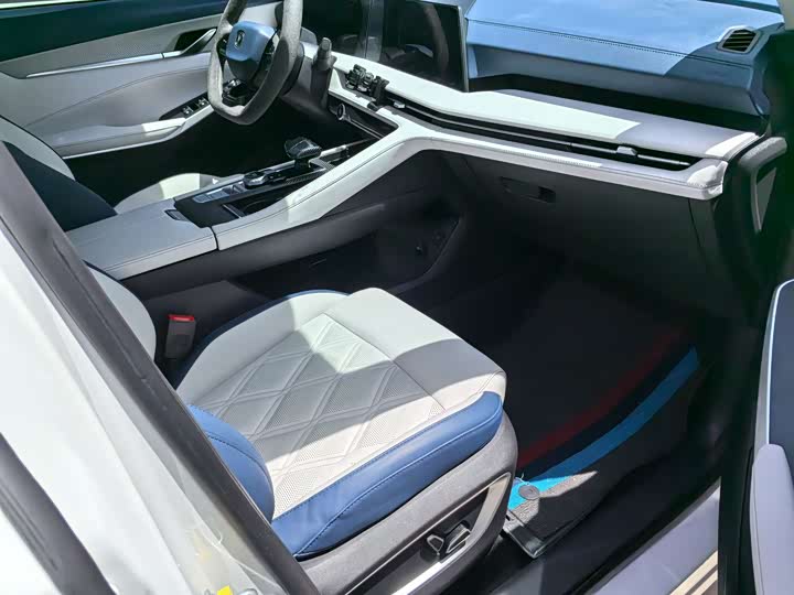Changan CS75 PLUS 2022 2.0 T AT — фото 12