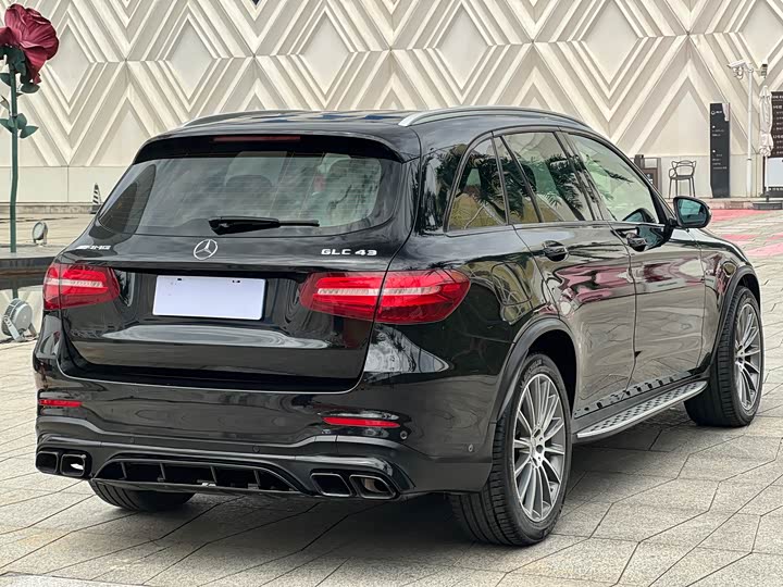 Mercedes-Benz GLC 2017 AMG GLC 43 4 MATIC — фото 6