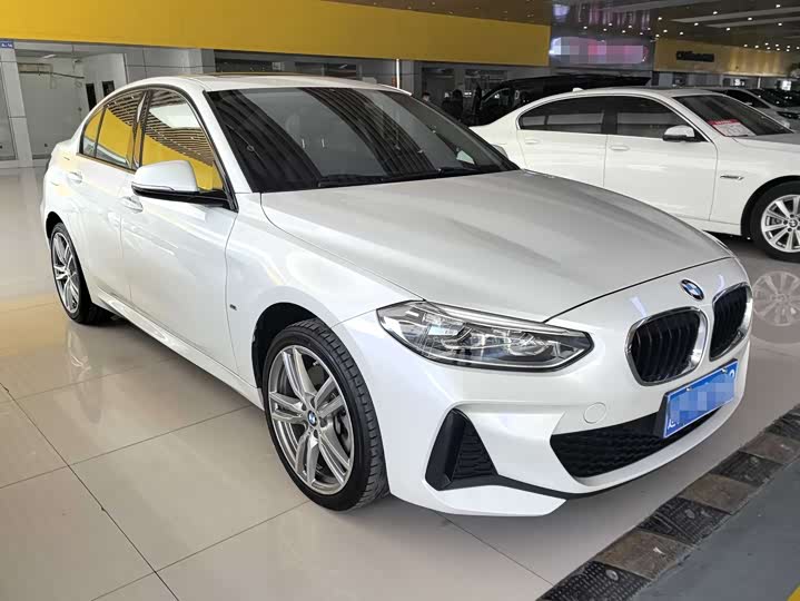 BMW 1-Series 2020 125i Leading M — фото 3