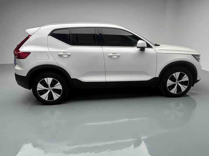 Volvo XC40 2024 B 3 — фото 21
