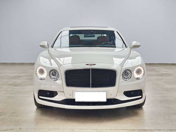 Bentley Flying Spur — фото 2