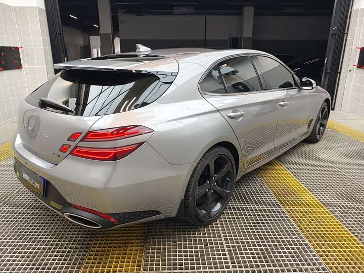 Genesis G70 2024 2.0 T Luxury Shooting Brake — фото 4
