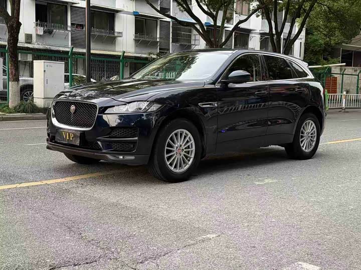 Jaguar F-PACE 2018 2.0 T 4 WDR-Sport — фото 3