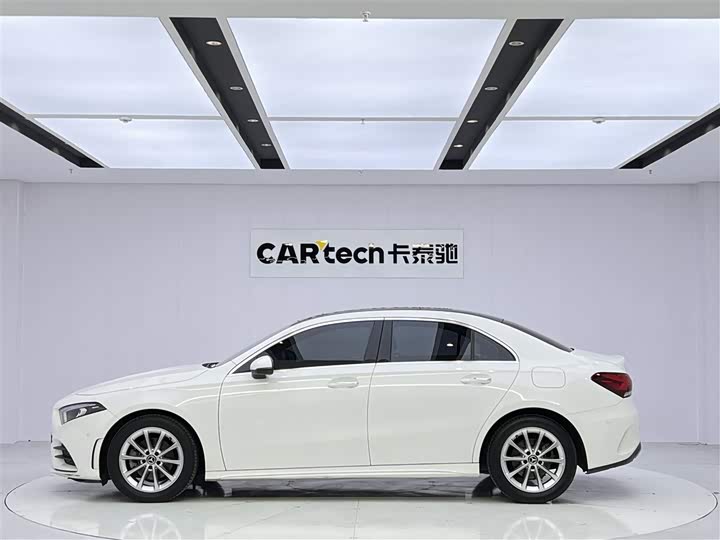Mercedes-Benz A-Class 2020 A 200 L — фото 8