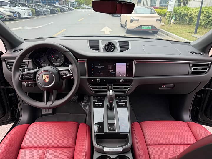 Porsche Macan 2026 Macan 2.0 T — фото 18