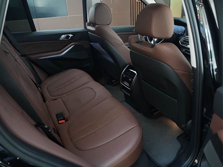BMW X5 2021 x Drive 40i M — фото 11
