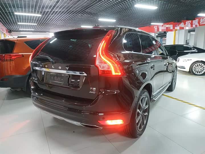 Volvo XC60 2017 T 5 AWD — фото 5