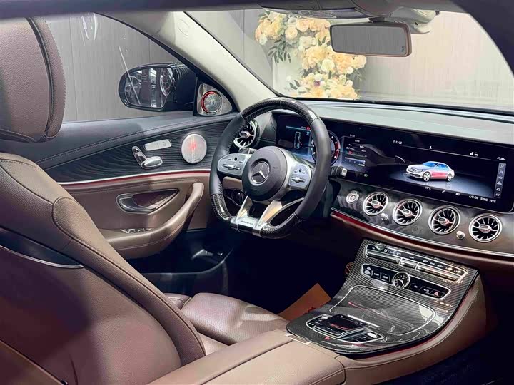 Mercedes-Benz E-Class E 200 L — фото 15