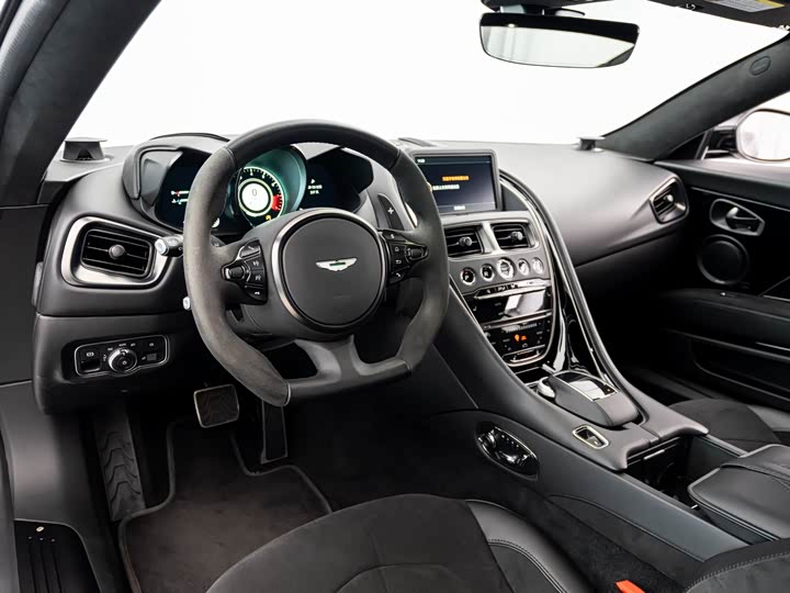 Aston Martin DBS 2022 DBS Superleggera V 12 Coupe — фото 7