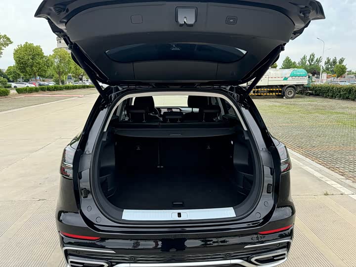 Hongqi HS5 2023 2.0 T 4 WD Pro — фото 13