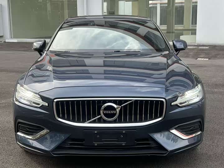 Volvo S60 2021 T 4 — фото 2