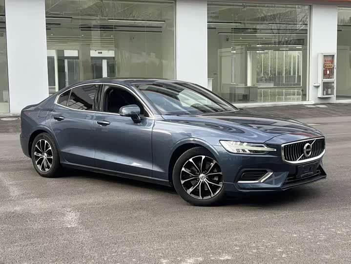 Volvo S60 2021 T 4 — фото 3