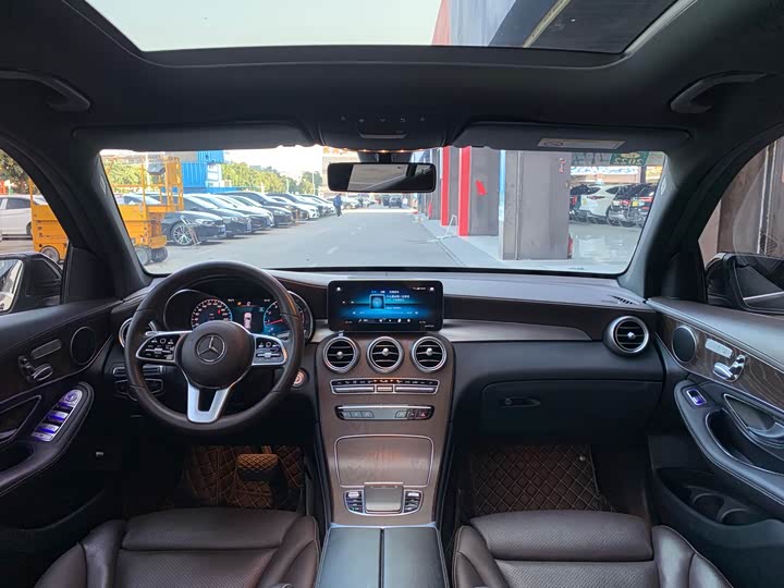 Mercedes-Benz GLC 2020 GLC 260 L 4 MATIC Luxury — фото 15