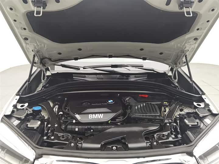 BMW X1 2018 s Drive 20 Li Leading — фото 6
