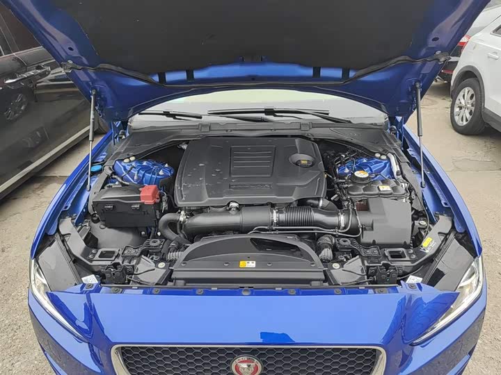 Jaguar XEL 2019 2.0 T 200 PS — фото 20