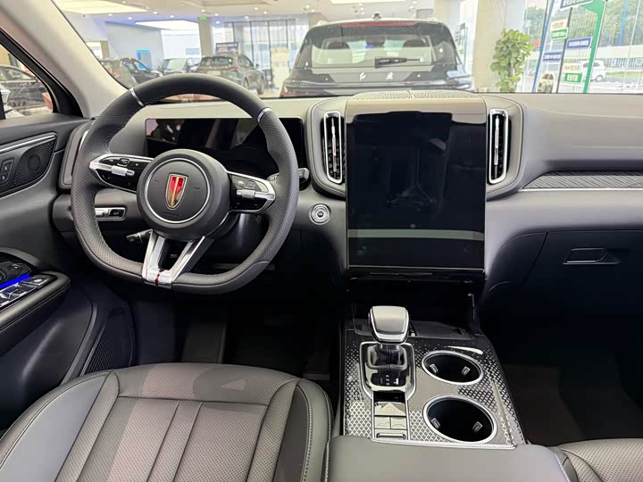 Hongqi HS3 PHEV 2024 115km — фото 6