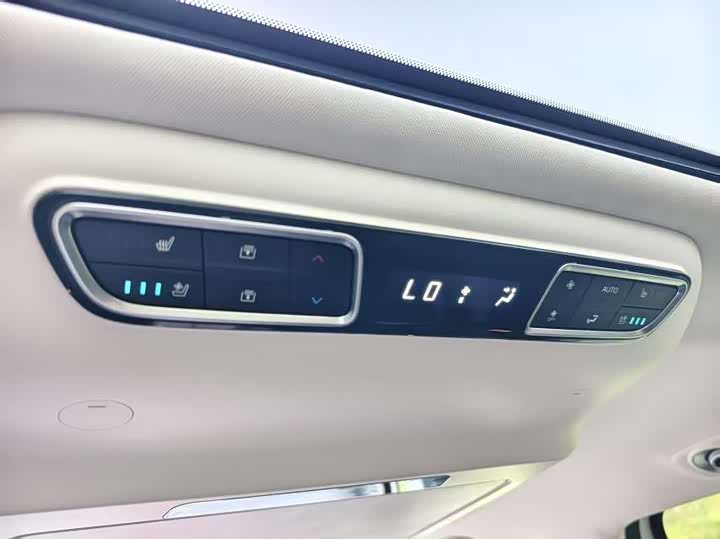 Trumpchi E8 2024 150km MAX+ — фото 9