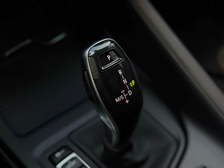 BMW X1 2020 s Drive 20 Li — фото 20