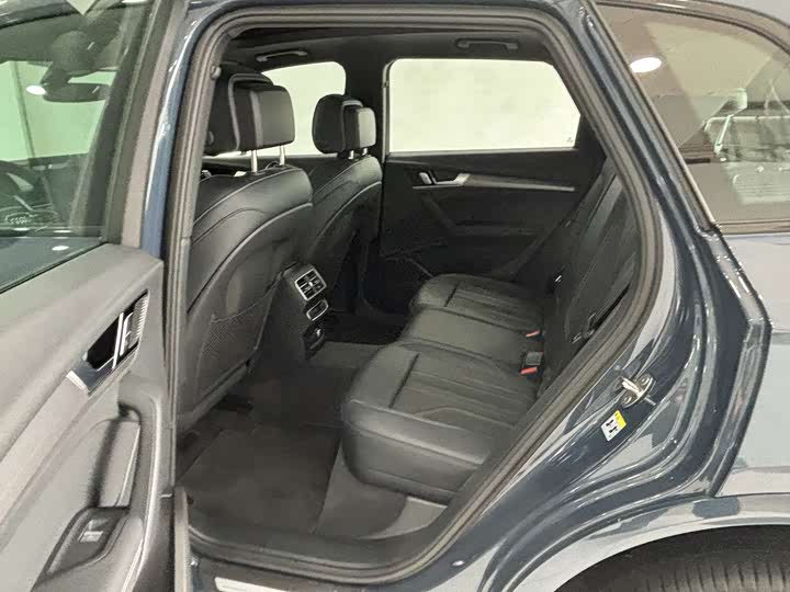 Audi Q5L 2025 45 TFSI — фото 24