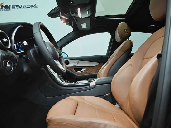 Mercedes-Benz GLC 2023 GLC 260 4 MATIC SUV — фото 23