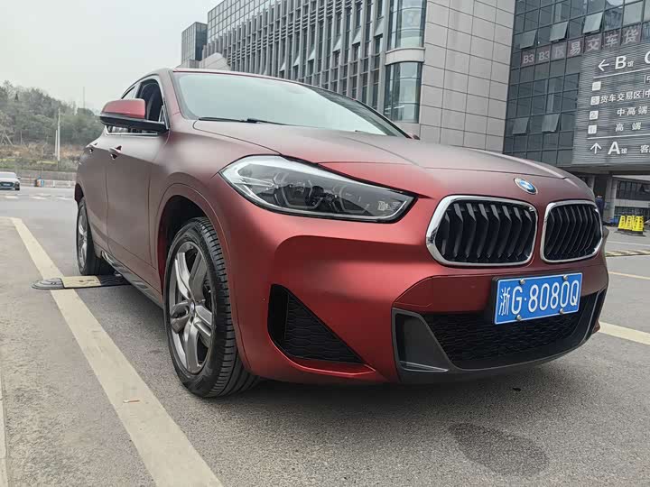 BMW X2 2022 s Drive 25i M — фото 2