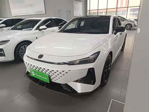 Changan UNI-V 2024 1.5 T Premium — фото 25
