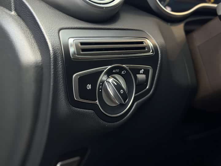 Mercedes-Benz GLC 2022 GLC 300 L 4 MATIC — фото 9