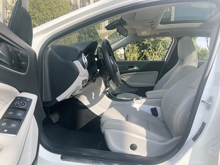 Mercedes-Benz GLA 2016 GLA 220 4 MATIC — фото 4