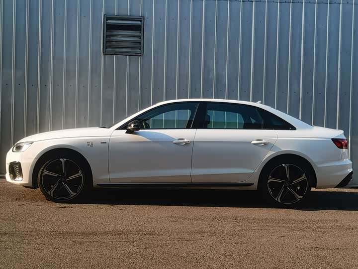 Audi A4L 2025 200 40 TFSI — фото 3
