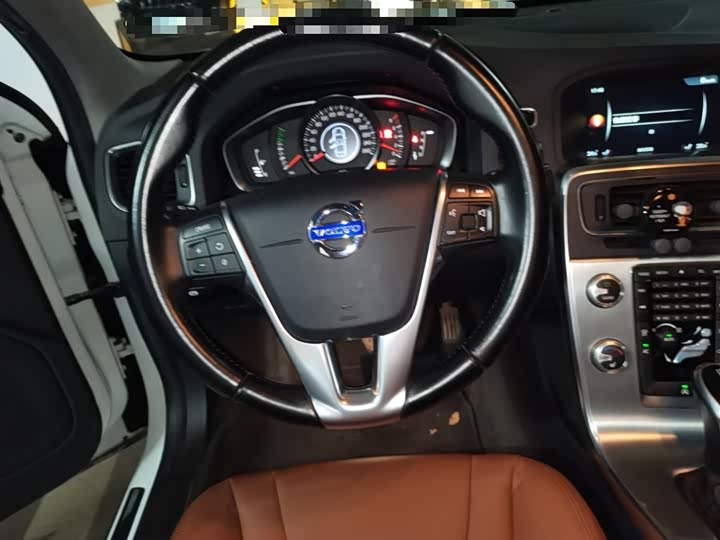 Volvo S60 2015 S 60 L 2.0 T — фото 3